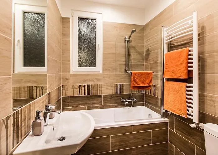 Box Studio In Ruin Pub District * Budapest