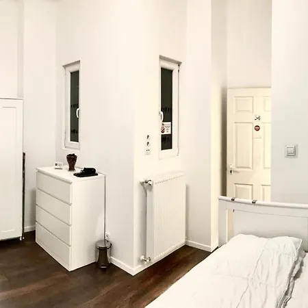 Apartamento Box Studio In Ruin Pub District